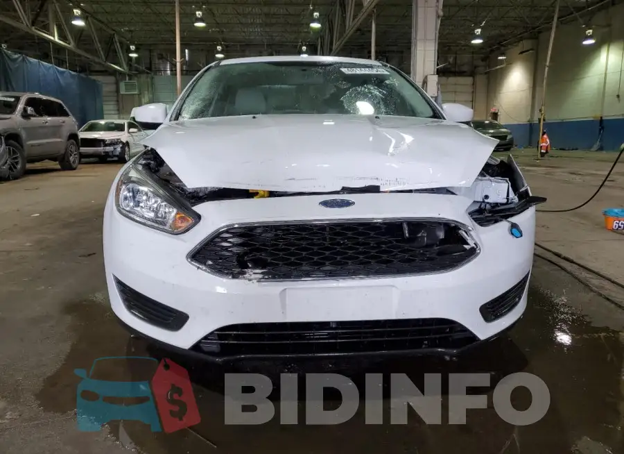 1FADP3FE5JL260871 Photo# 5