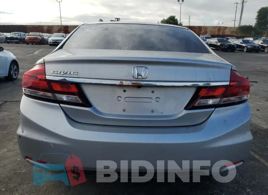 2HGFB2F97FH501091 Photo# 6
