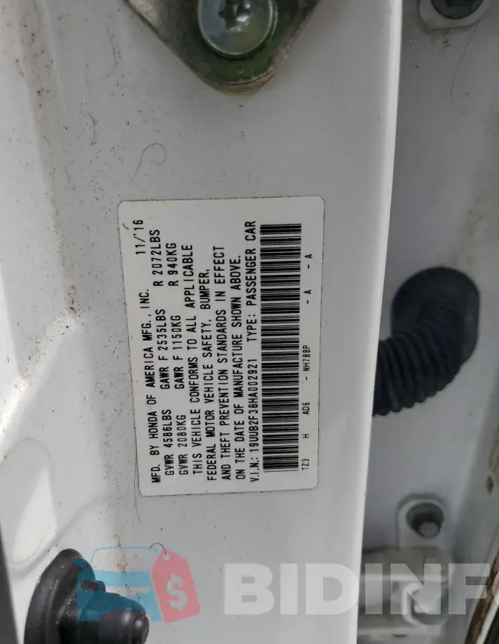 19UUB2F38HA002921 Photo# 12