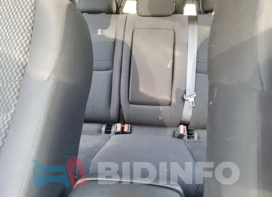 JN1BJ1CRXHW132085 Photo# 10