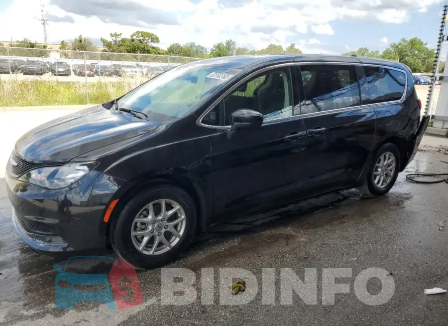2C4RC1CGXPR529985 Photo# 1