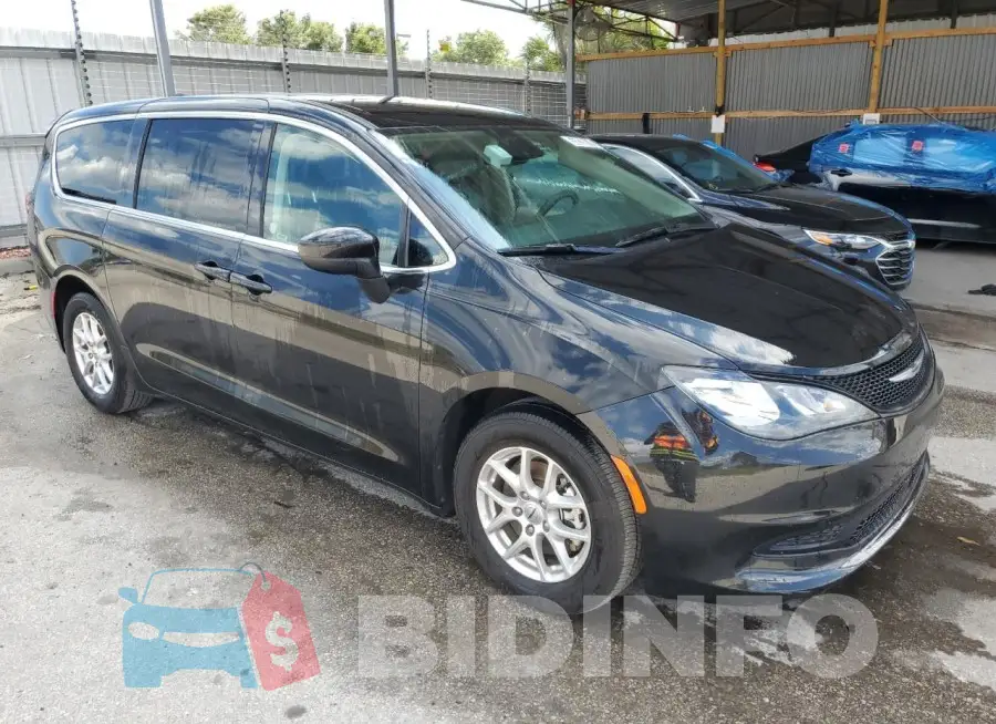 2C4RC1CGXPR529985 Photo# 4