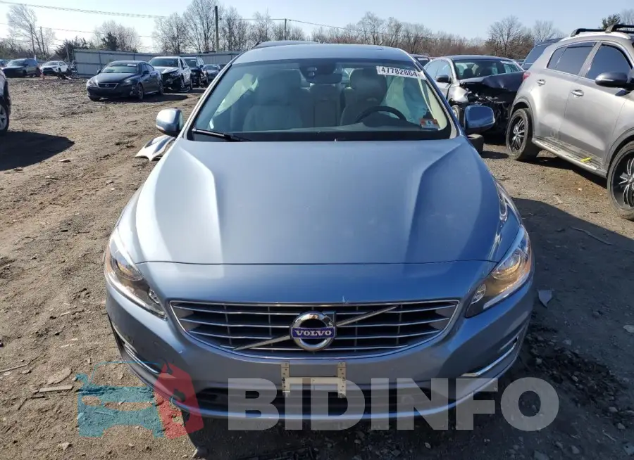 LYV402TK2HB150121 Photo# 5