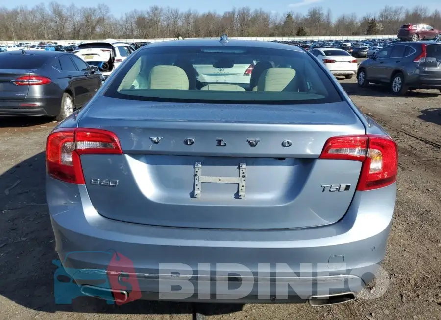 LYV402TK2HB150121 Photo# 6
