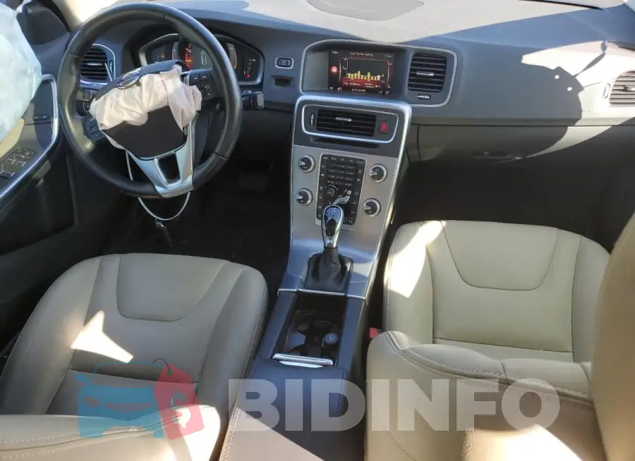 LYV402TK2HB150121 Photo# 8
