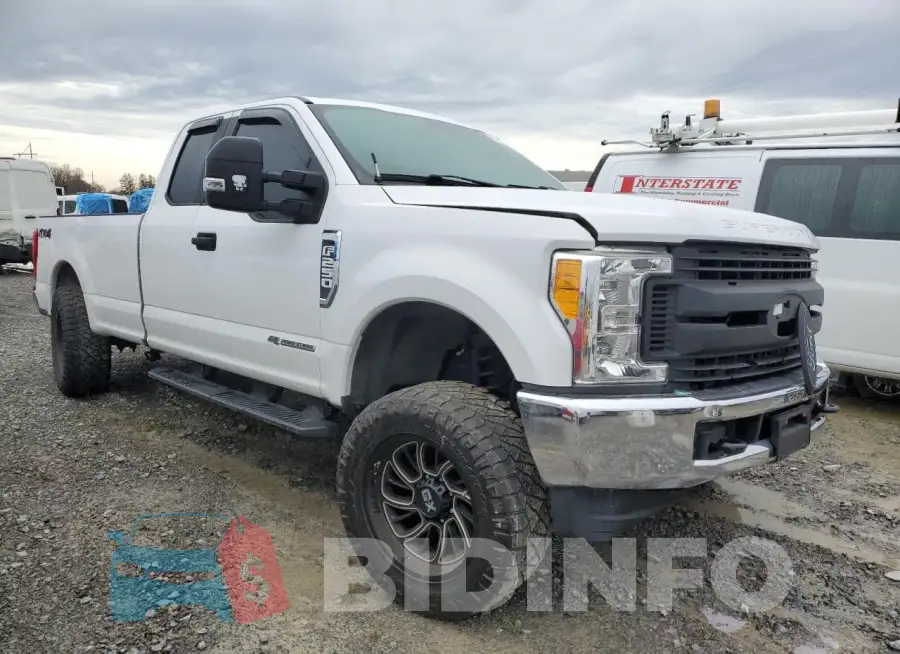1FT7X2BT9HEC95420 Photo# 4