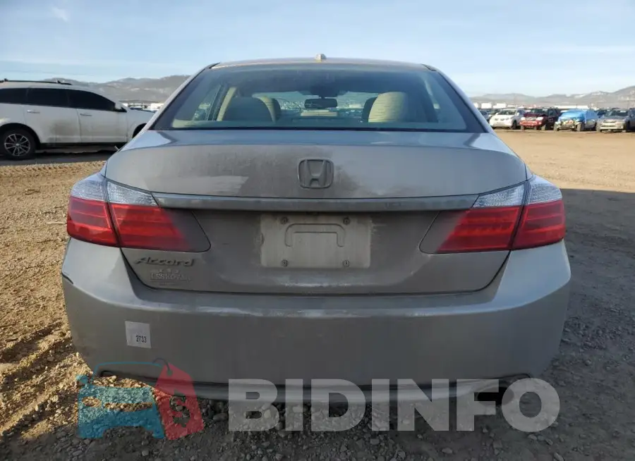 1HGCR2F85FA180365 Photo# 6