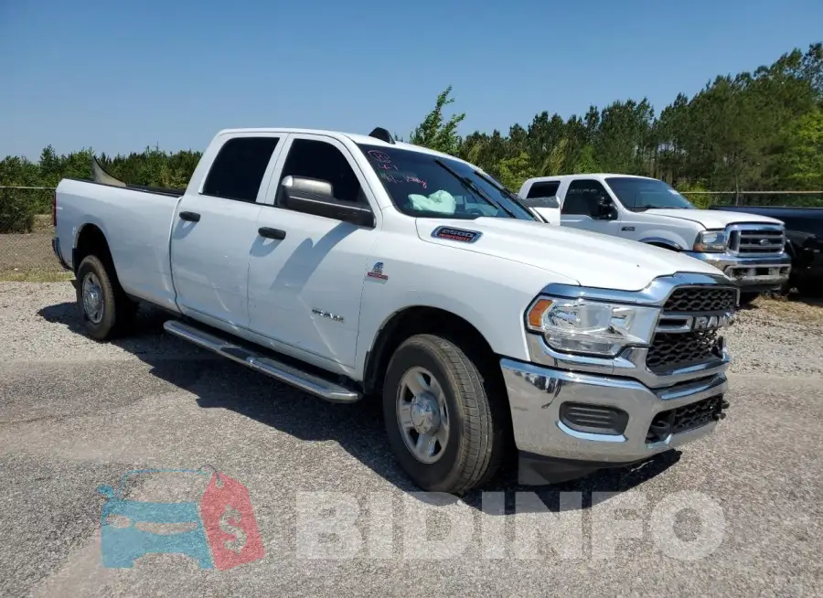 3C6UR4HL2MG604686 Photo# 4