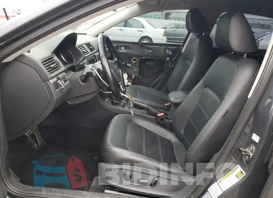 1VWAT7A31GC034001 Photo# 7