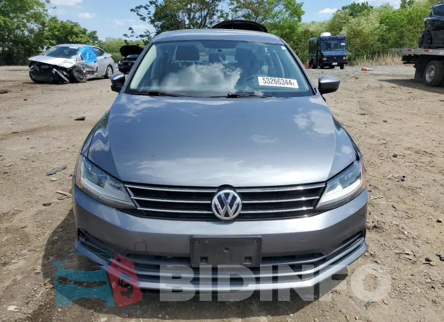 3VW2B7AJ2HM213279 Photo# 5