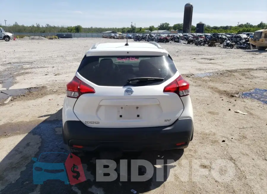 3N1CP5CU3JL530412 Photo# 6