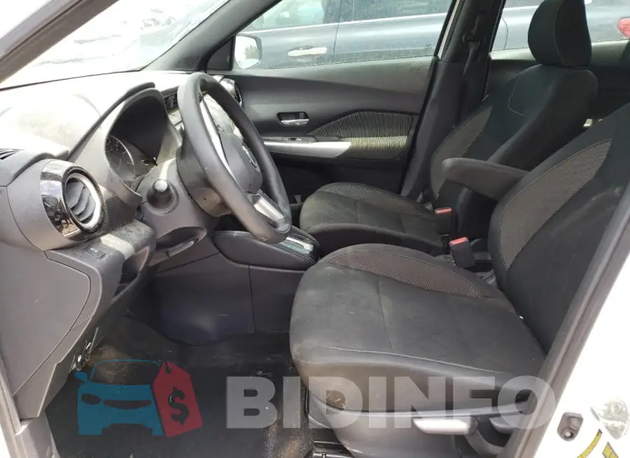 3N1CP5CU3JL530412 Photo# 7
