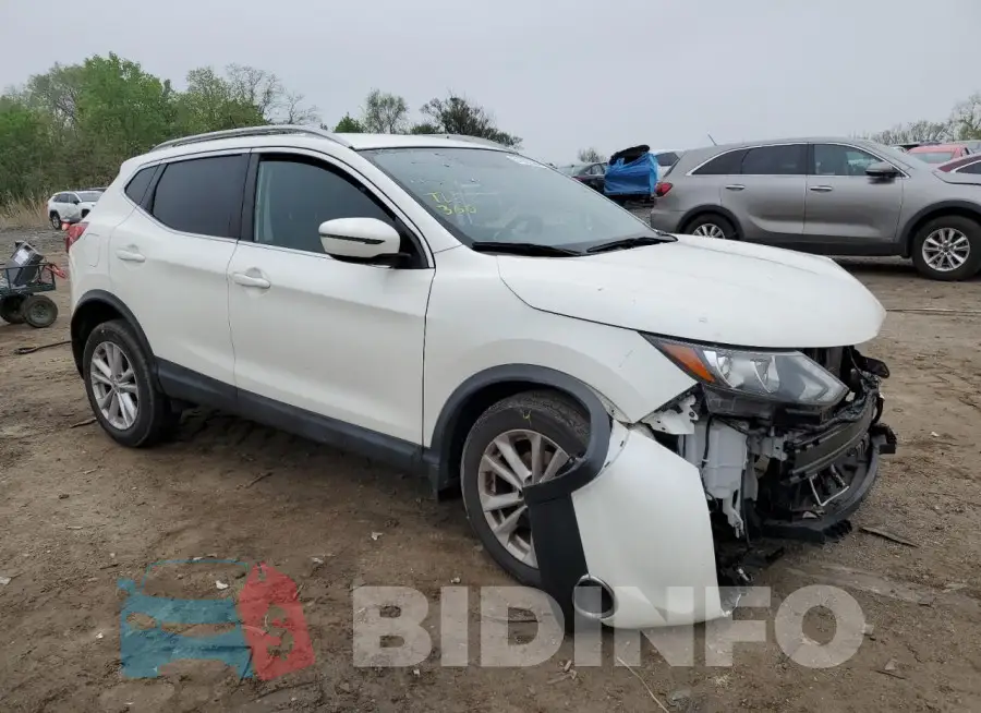 JN1BJ1CRXHW120583 Photo# 4