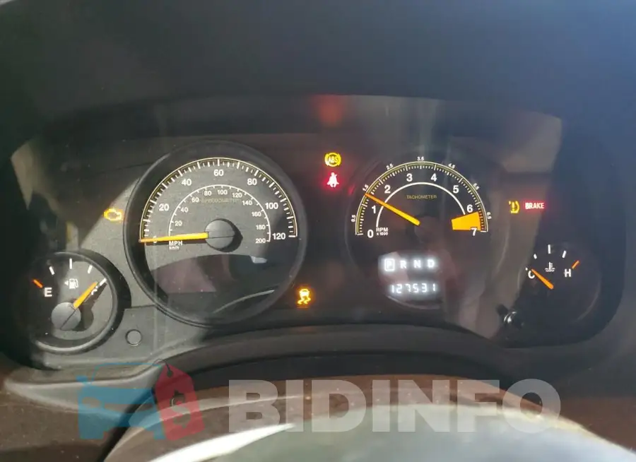 1C4NJPBB7FD388565 Photo# 9