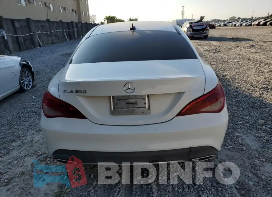 WDDSJ4EB6JN676759 Photo# 6