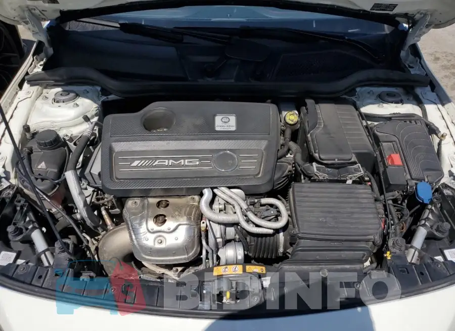 WDDTG5CB2JJ400176 Photo# 11