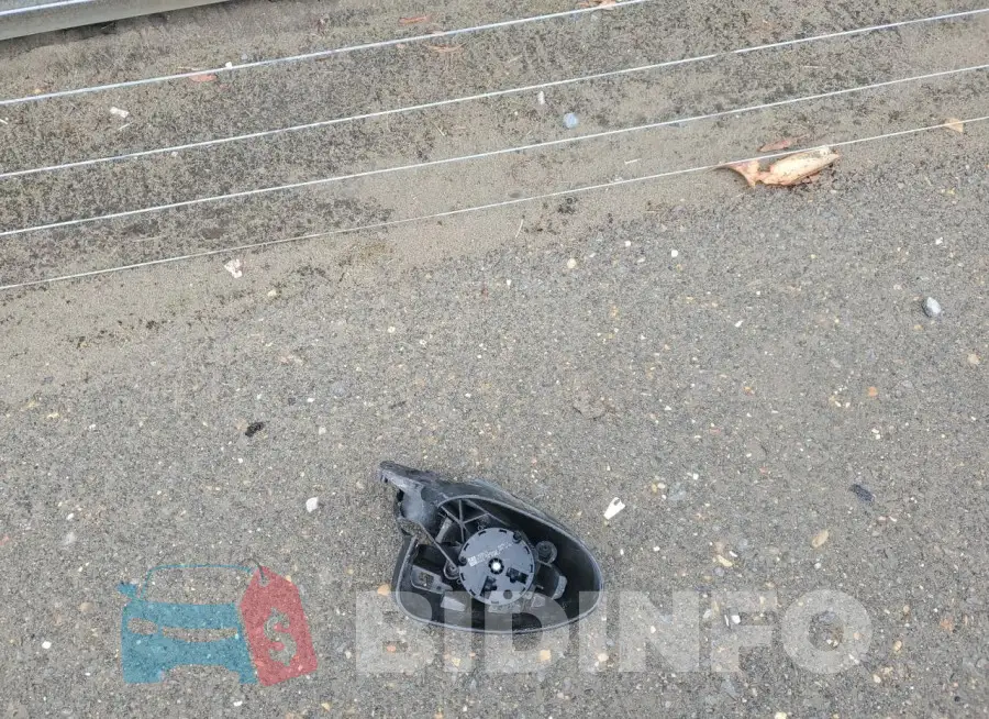 1G1JD5SH4J4141052 Photo# 12