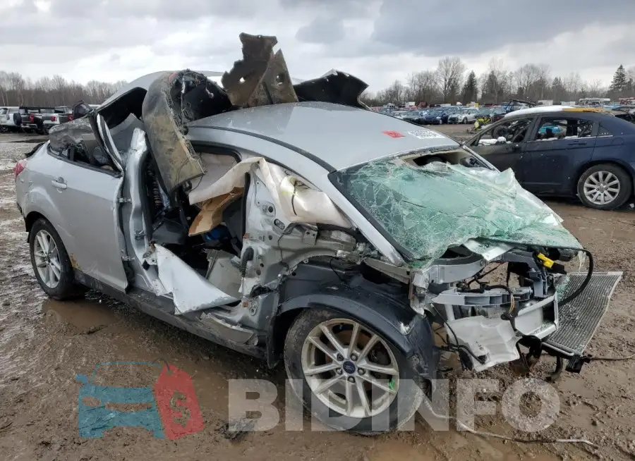 1FADP3F20GL206876 Photo# 4