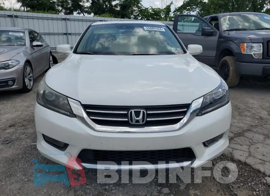 1HGCR2F86FA271564 Photo# 5