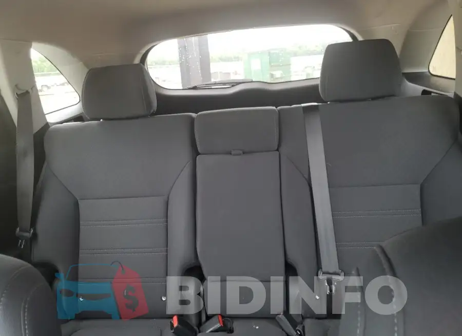 5XYPG4A38HG206473 Photo# 10