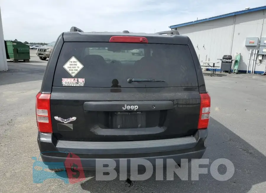1C4NJPBA5GD765869 Photo# 6