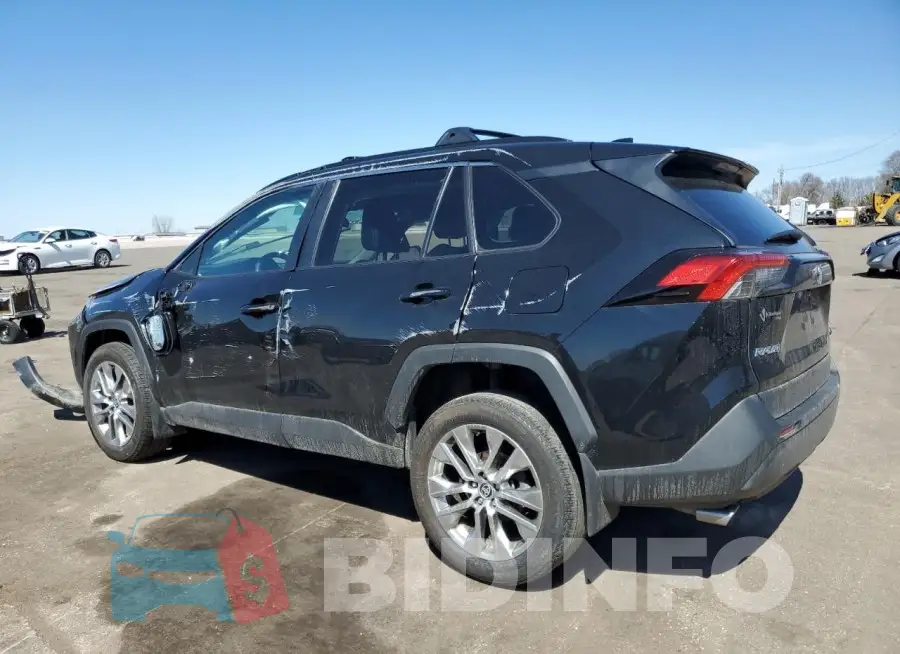 2T3A1RFV8NC262135 Photo# 2