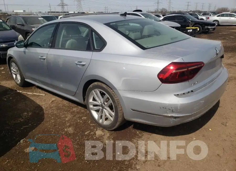 1VWLA7A3XKC000842 Photo# 2