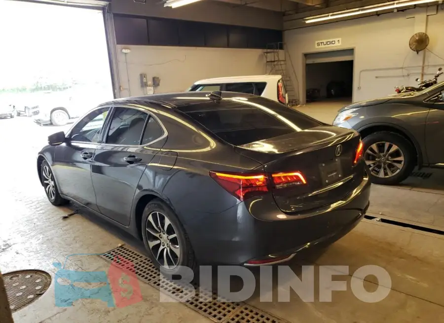 19UUB1F30FA011278 Photo# 2