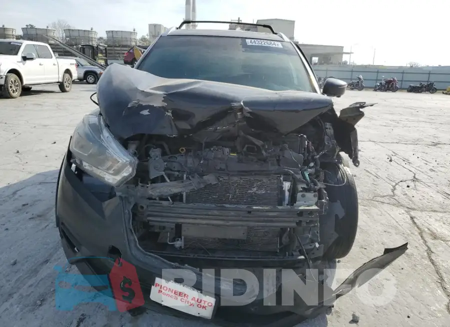3N1CP5CU8JL526193 Photo# 5