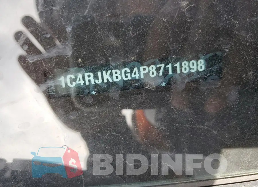 1C4RJKBG4P8711898 Photo# 12