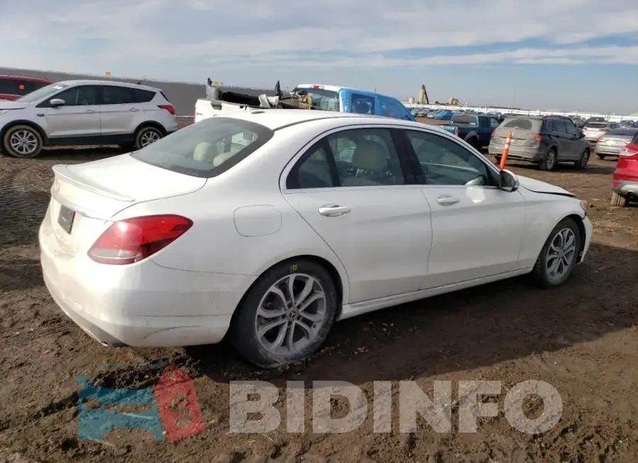55SWF4JB7JU253530 Photo# 3