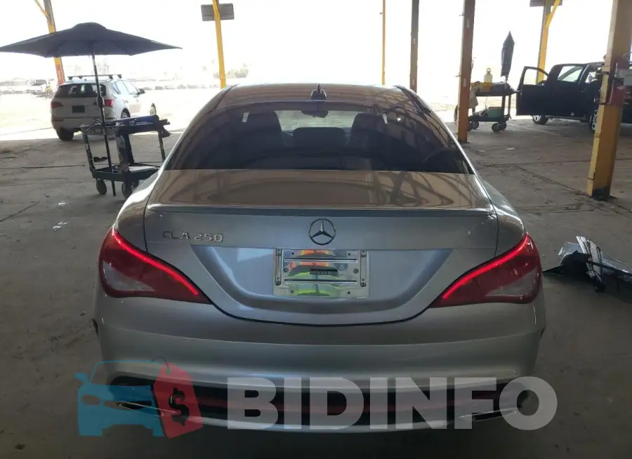 WDDSJ4EB9JN572525 Photo# 6