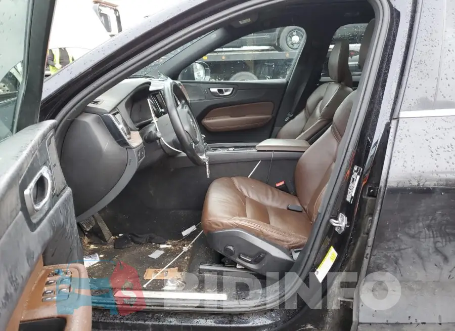 YV4102RK1M1739623 Photo# 7