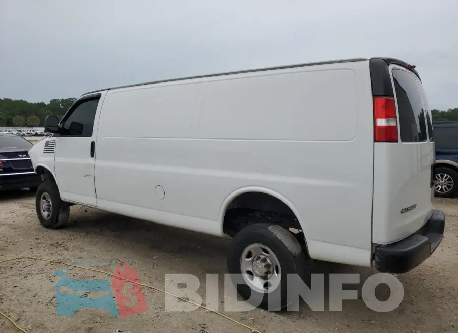 1GCWGBF72M1166607 Photo# 2