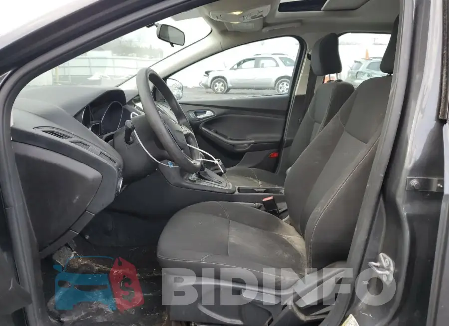 1FADP3M23HL281124 Photo# 7