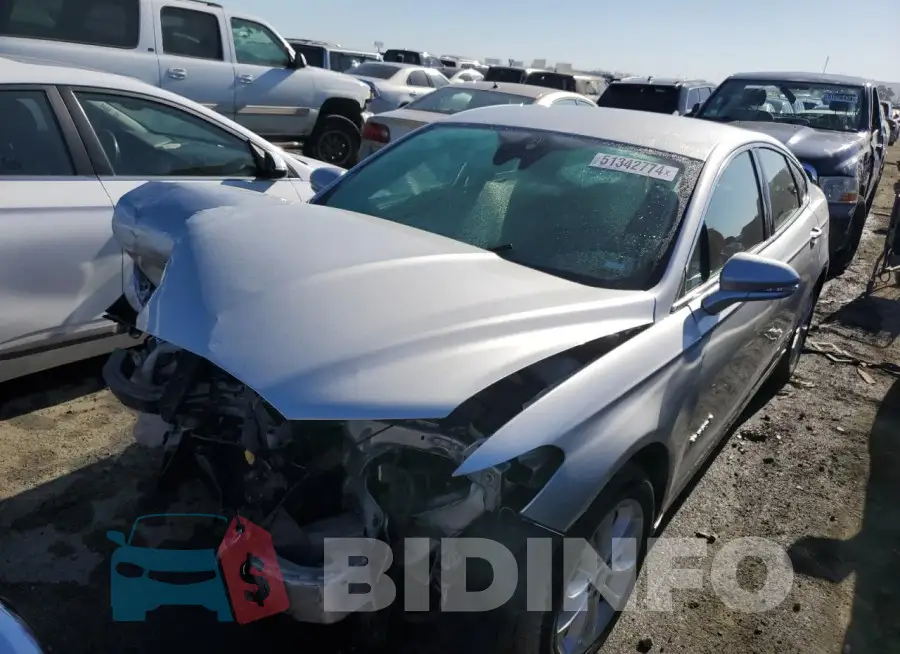 3FA6P0MU4KR121349 Photo# 1