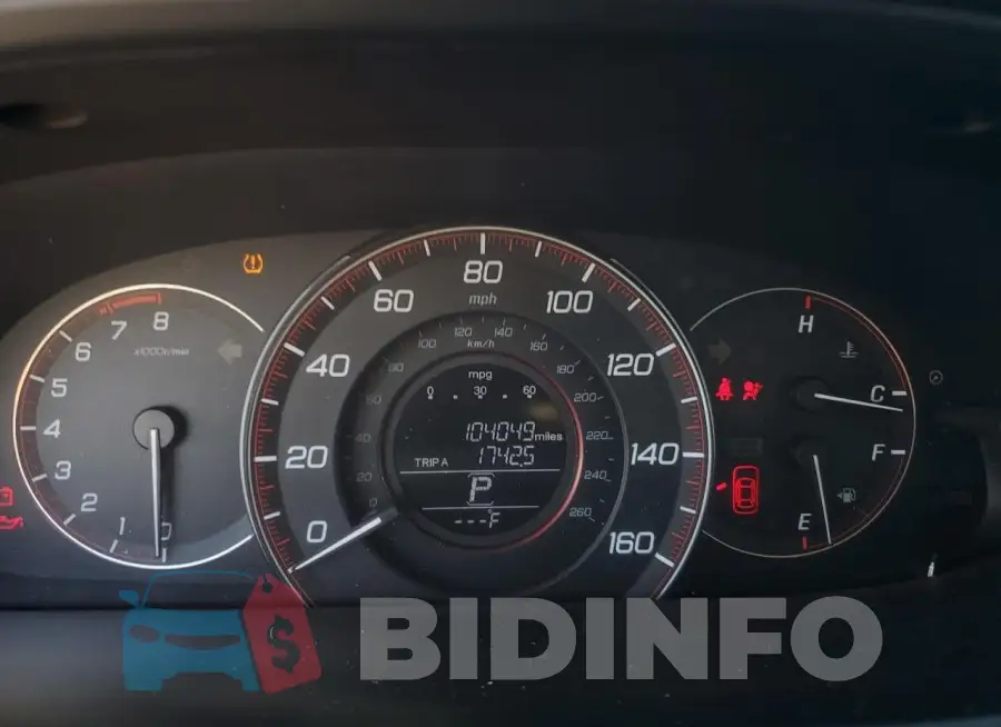 1HGCR2F53FA258129 Photo# 9