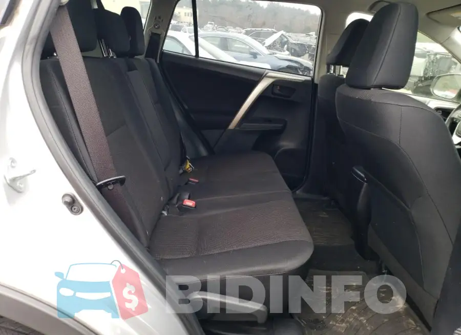 JTMZFREV8FD043601 Photo# 10