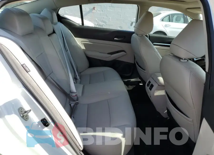 1N4BL4EW5MN307134 Photo# 10