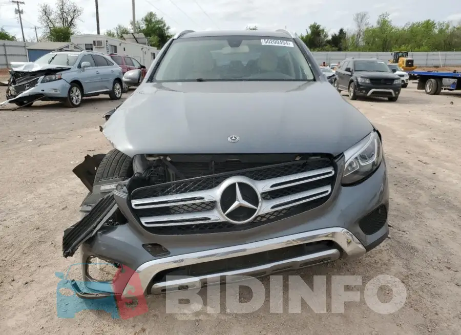 WDC0G4JB7JV027567 Photo# 5