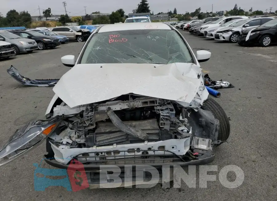 1FADP3K27JL262178 Photo# 5