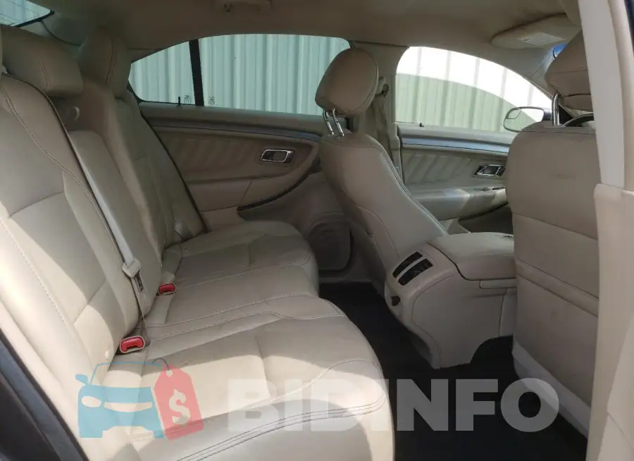 1FAHP2E82FG142722 Photo# 10