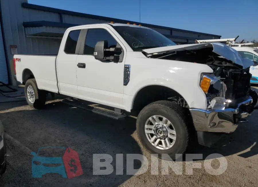 1FT7X2B65HED38662 Photo# 4
