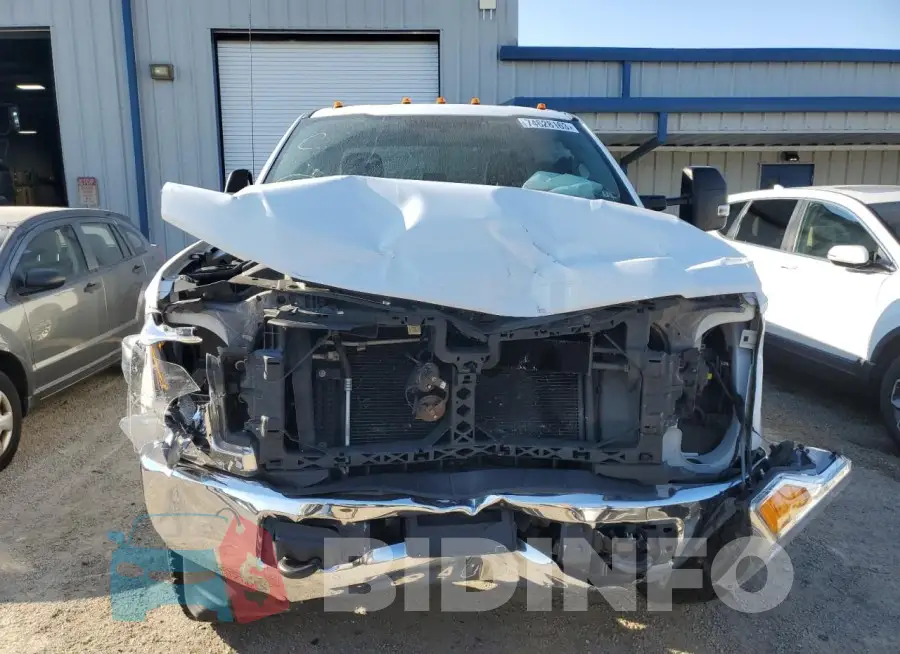 1FT7X2B65HED38662 Photo# 5