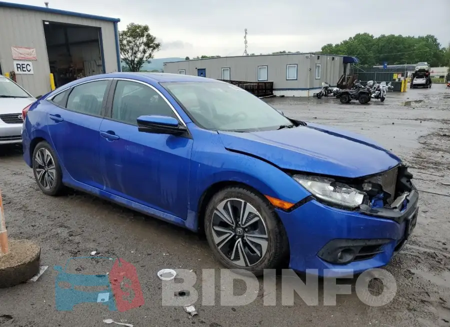 19XFC1F32HE208683 Photo# 4