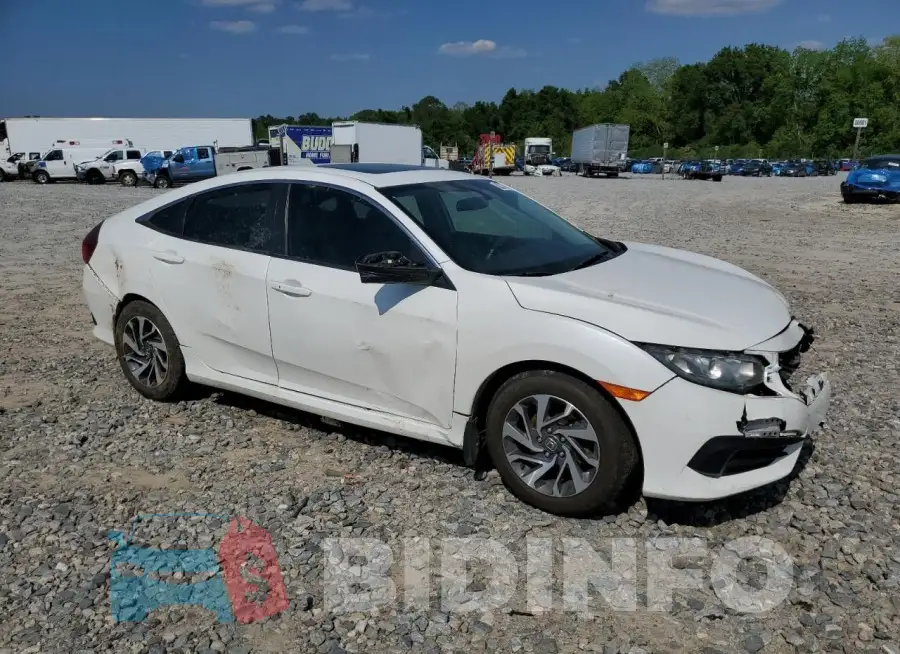 19XFC2F79GE063973 Photo# 4