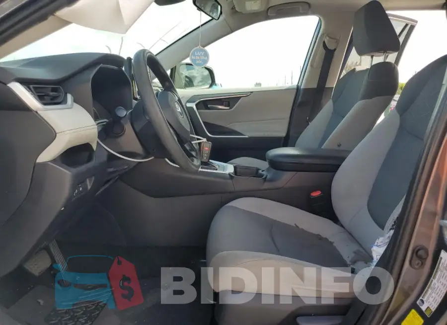 2T3W1RFV3KC002596 Photo# 7