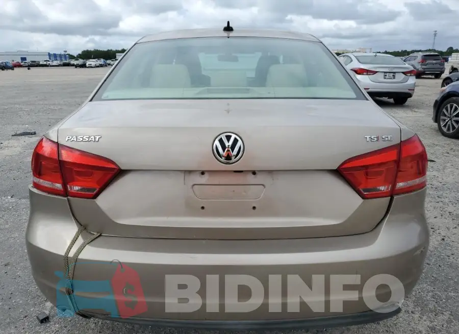 1VWBT7A32FC019171 Photo# 6