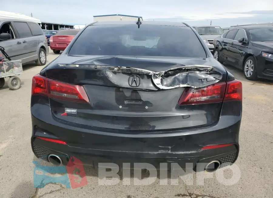 19UUB2F60KA006155 Photo# 6