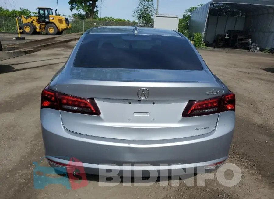 19UUB3F3XHA801184 Photo# 6